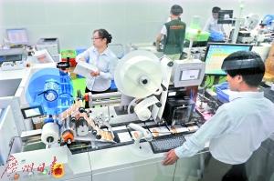 護(hù)照、港澳通行證制作也需要用到風(fēng)淋室